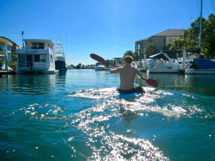 Broadwater Canal Frontage-Runaway Bay-Boat Ramp Gold Coast Eksteriør billede